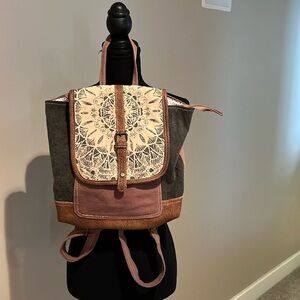 Myrna backpack